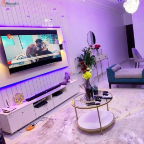 Classic Lovely 2 Bedroom Apartment